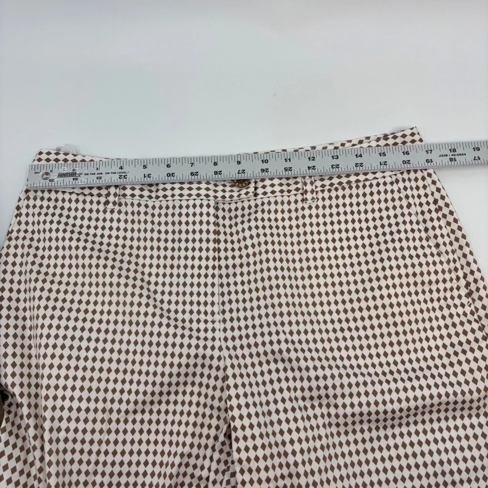 IZOD XFG Shorts / Skorts Women 12 Brown Diamond Geometric Bermuda Stretch Golf 2